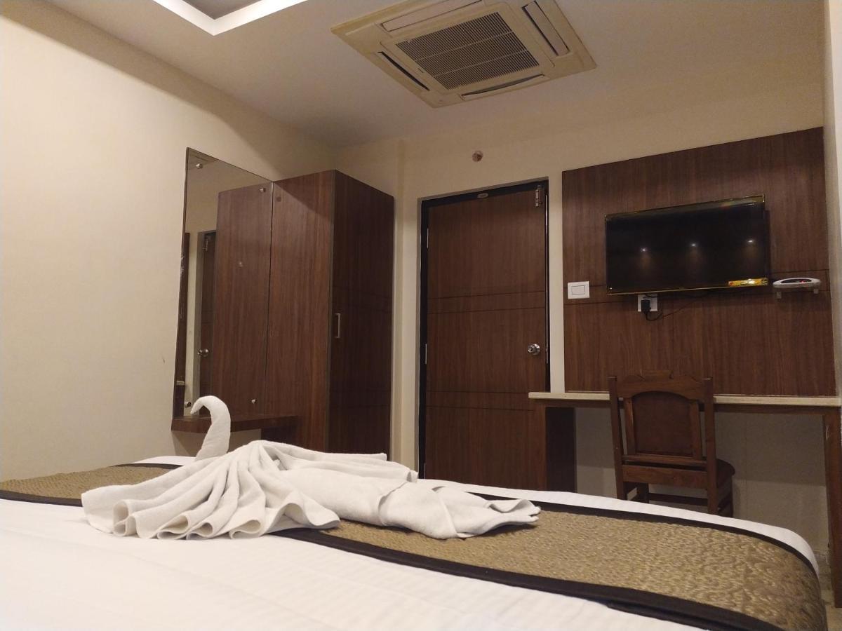 Hotel White Boutique Пондичерри Экстерьер фото