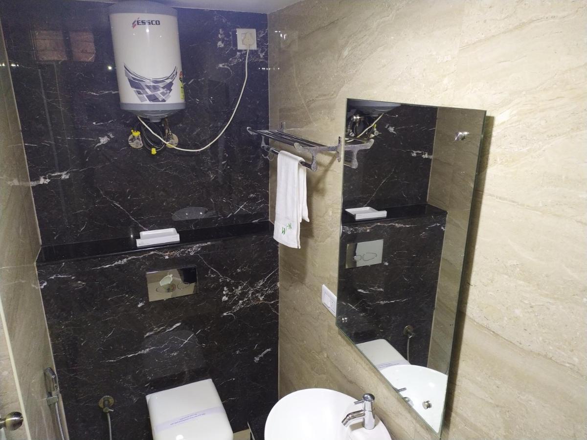 Hotel White Boutique Пондичерри Экстерьер фото