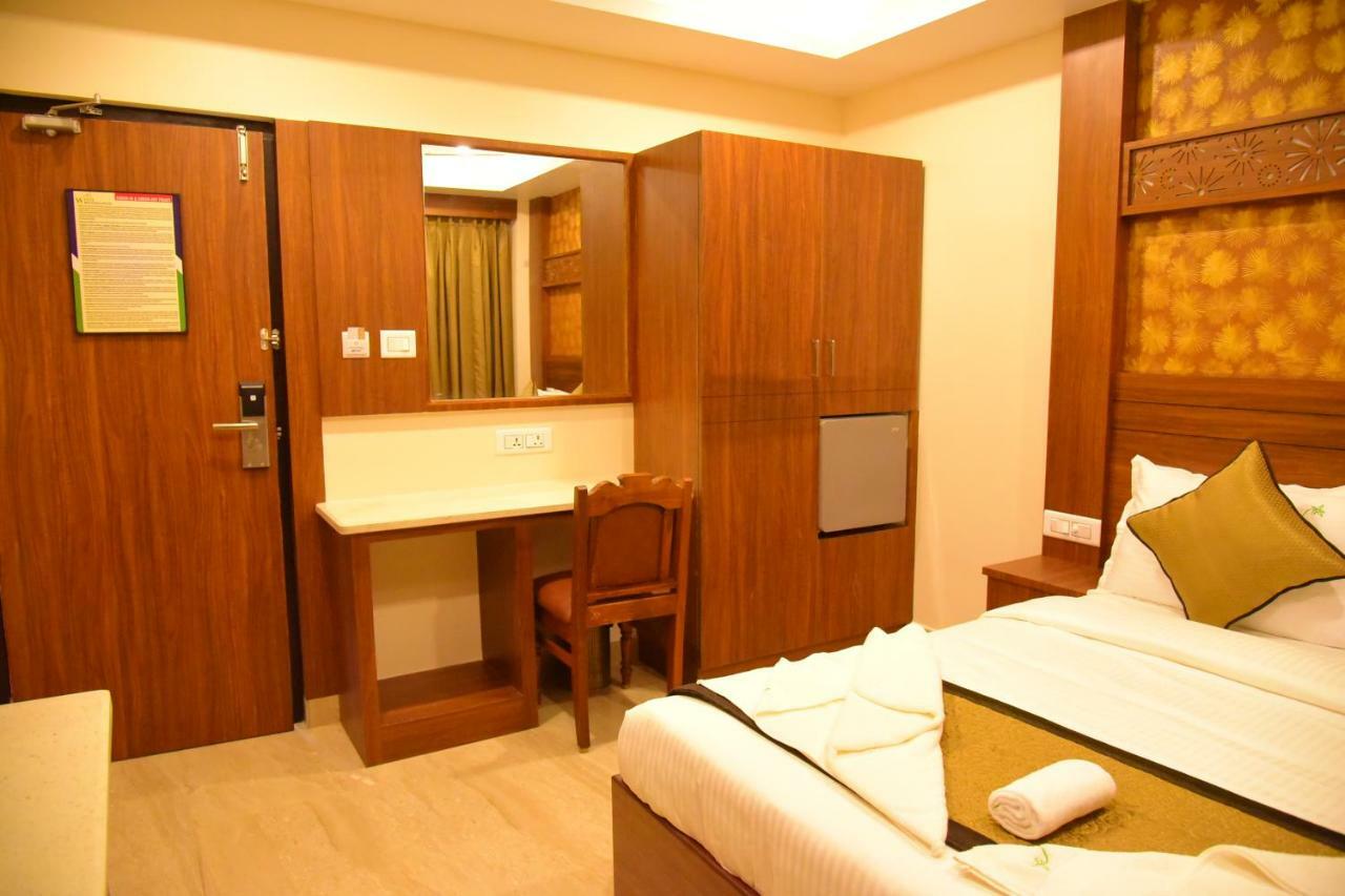 Hotel White Boutique Пондичерри Экстерьер фото